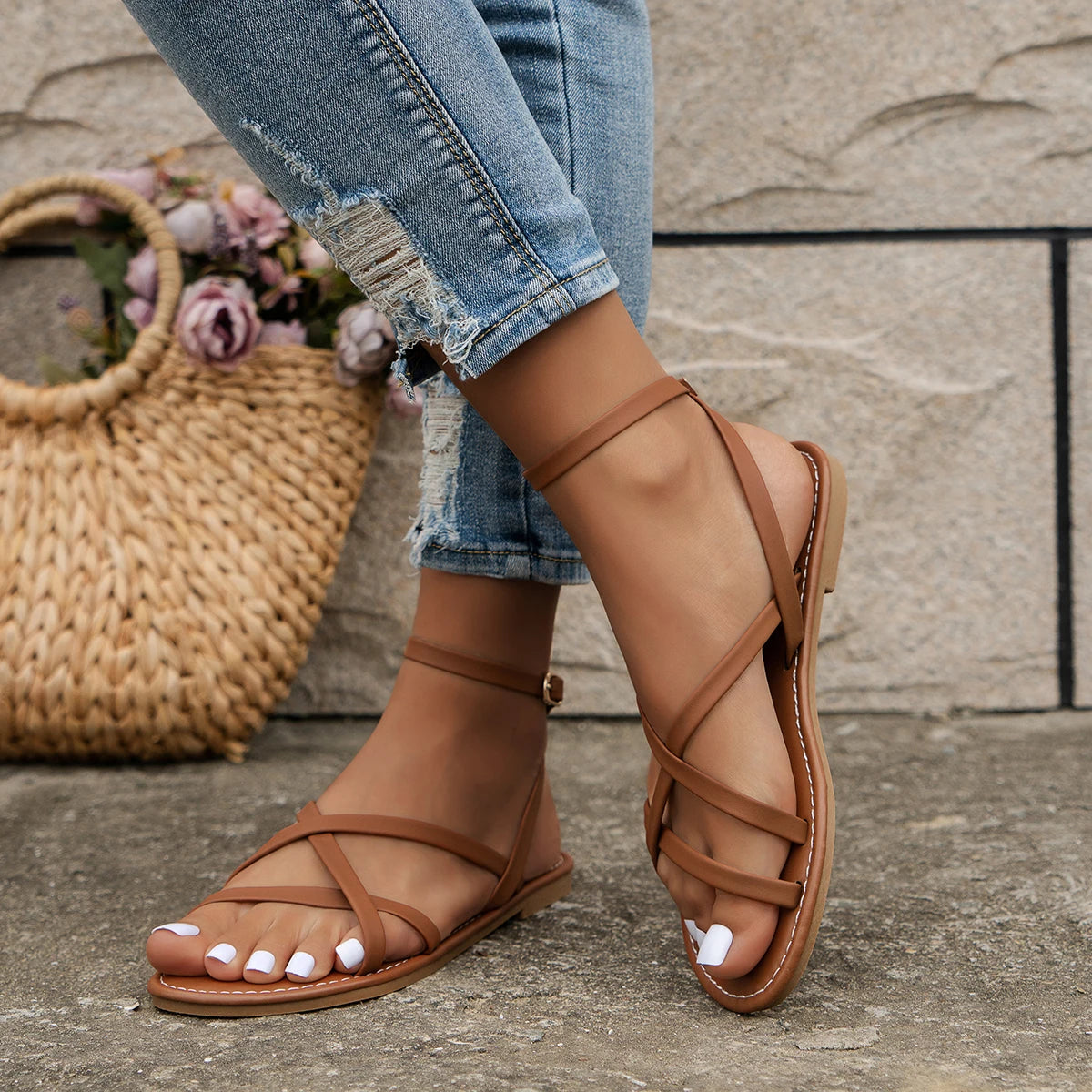Women's open-toe cross-strap flat sandals
