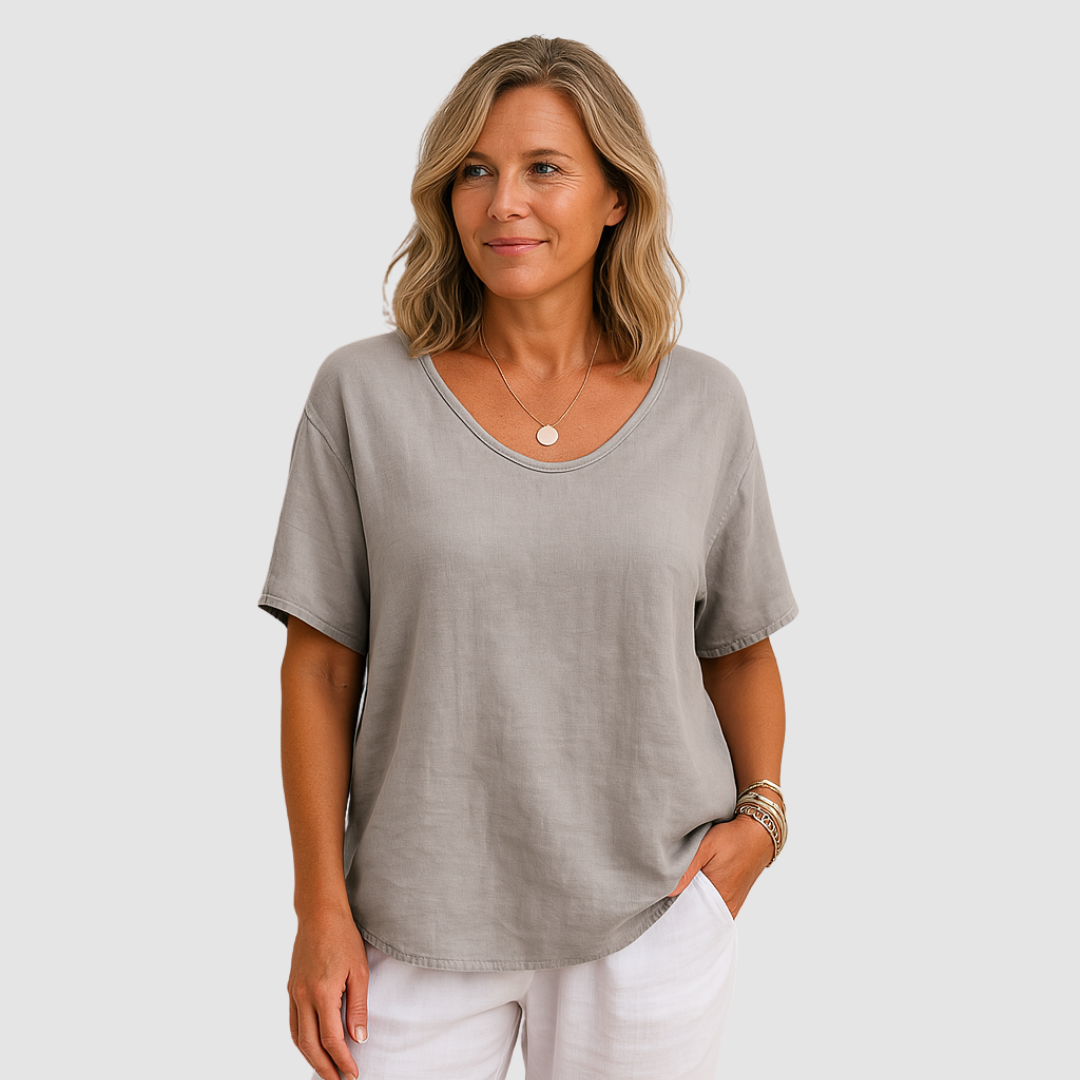 Women's oversized v-neck t-shirt