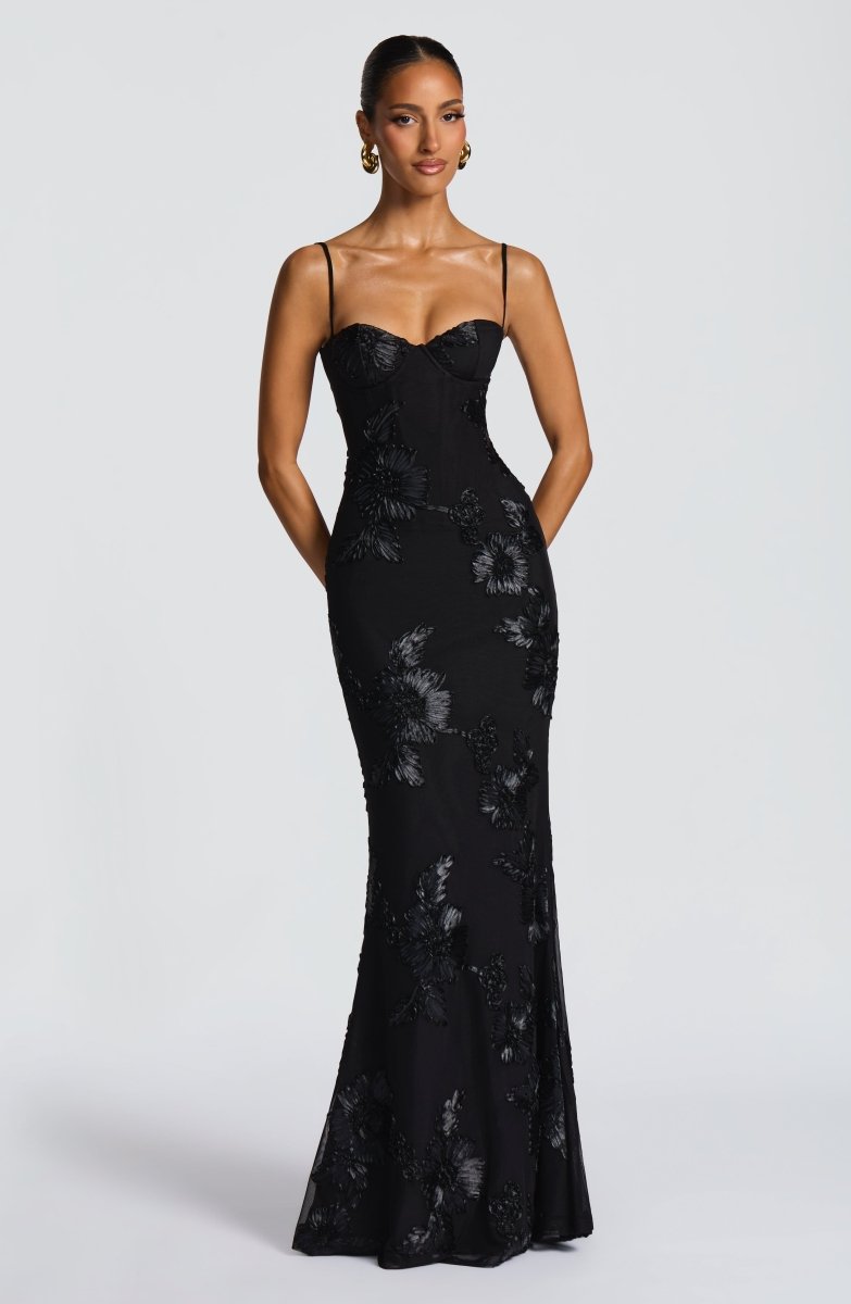 Women's sweetheart-neck floral wedding guest dress