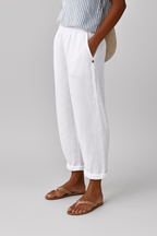 Women's tapered cropped linen trousers